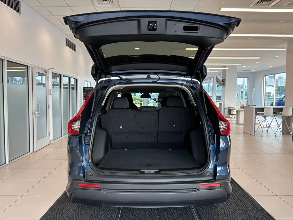 Used 2024  Honda EX image 9