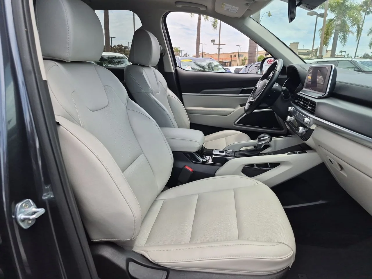 Certified Used 2022 Gravity Gray Kia S image 29