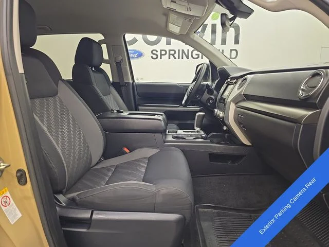 Used 2018 Quicksand Toyota SR5 image 10