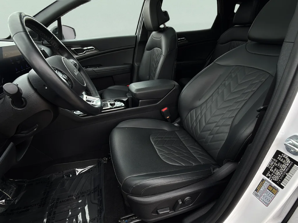Certified Used 2024 Glacier White Pearl/Ebony Black Roof Kia X-Pro image 25