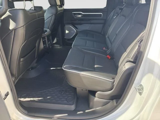 2026 RAM 1500 Laramie - Photo 17