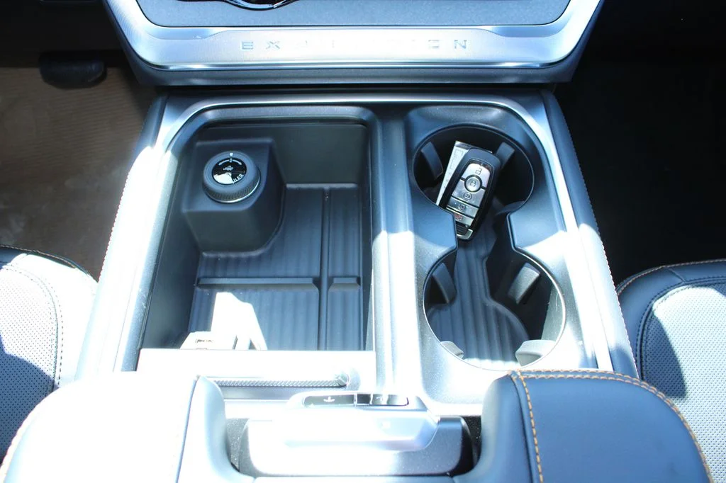New 2026 Oxford White Ford Tremor® image 33