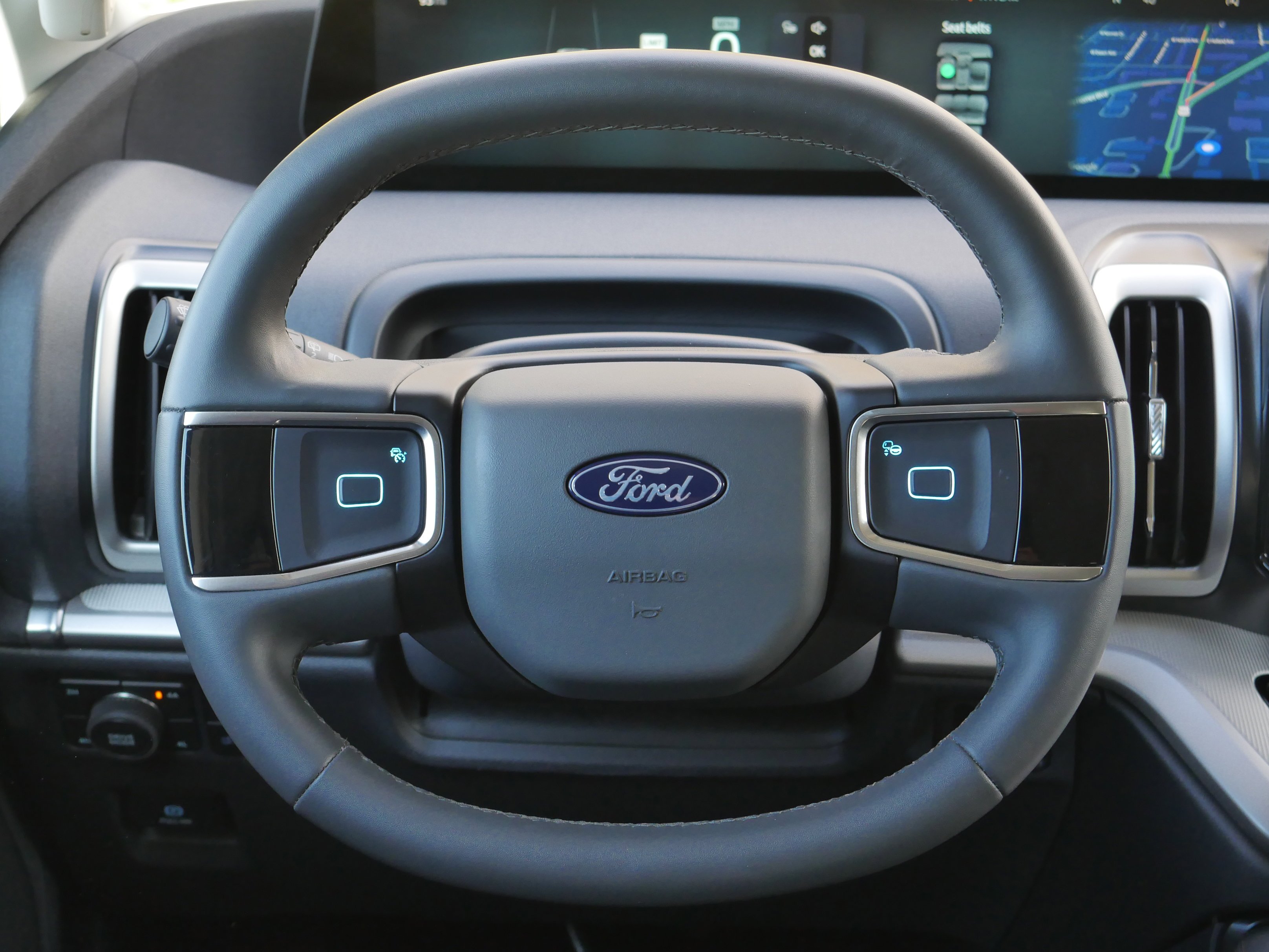 Certified Used 2025 Star White Ford Active image 6