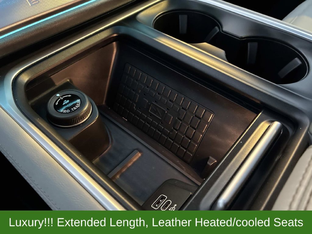Used 2025 Black Ford Platinum image 44