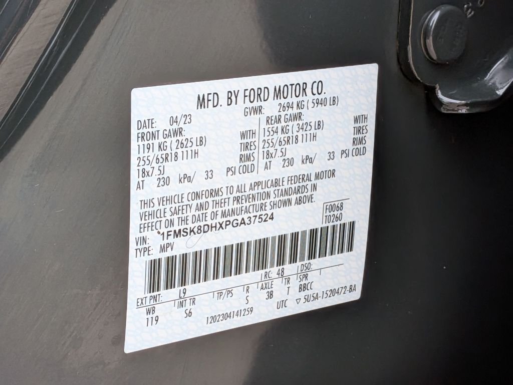 Used 2023 Green Ford XLT image 37