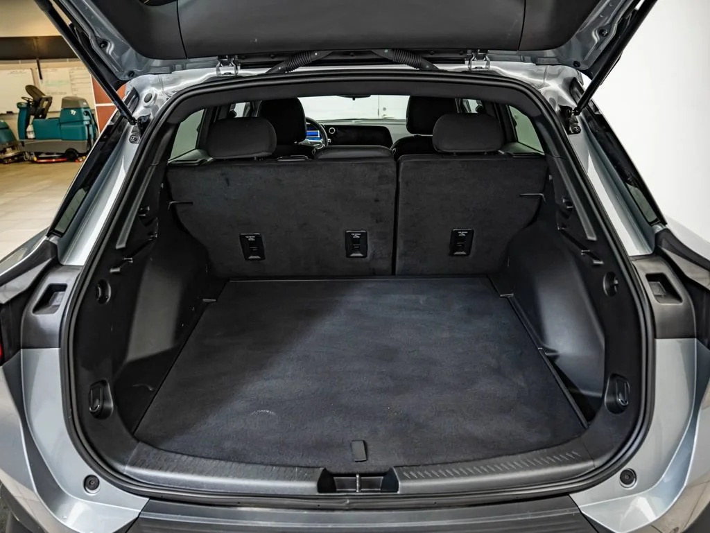Used 2025 Sterling Gray Metallic Chevrolet LT image 35