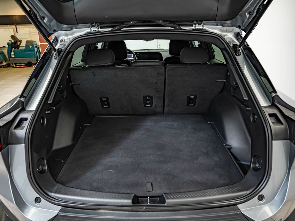 Used 2025 Sterling Gray Metallic Chevrolet LT image 35