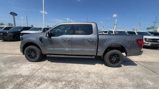 New 2026 Carbonized Gray Metallic Ford XLT image 6
