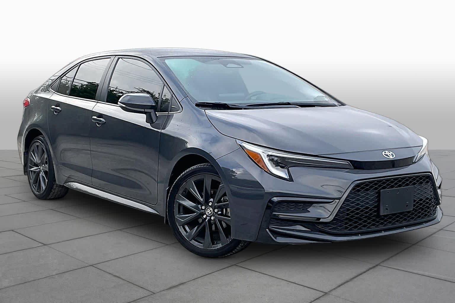 Used 2025 Underground Toyota Hybrid SE image 3