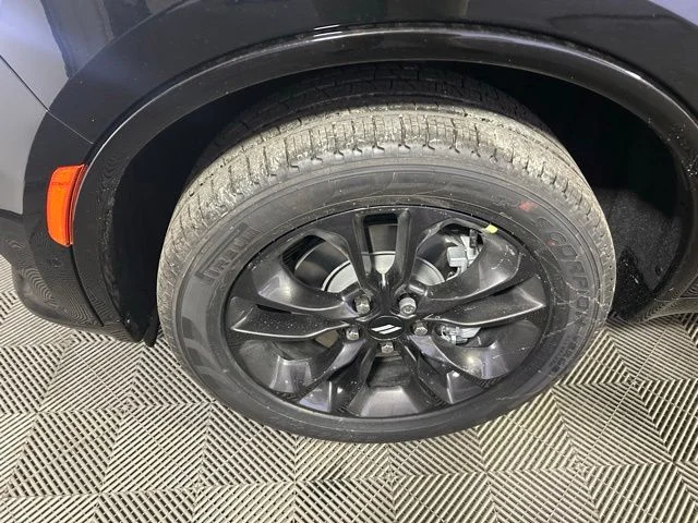 New 2026 Diamond Black Clear-Coat Exterior Paint Dodge GT PLUS image 44