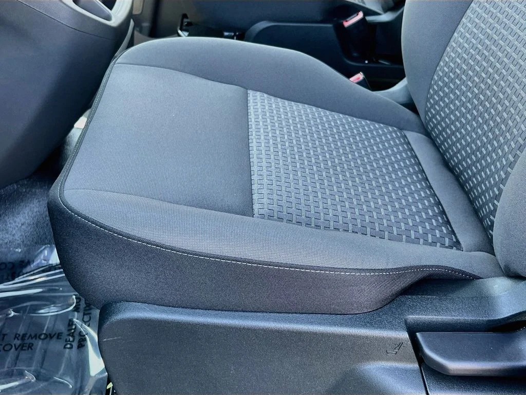 New 2026 Carbonized Gray Metallic Ford XLT image 24