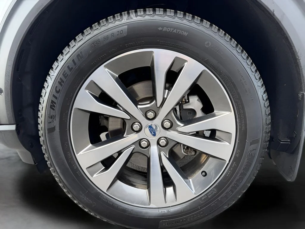 Used 2020 White Ford Platinum image 33