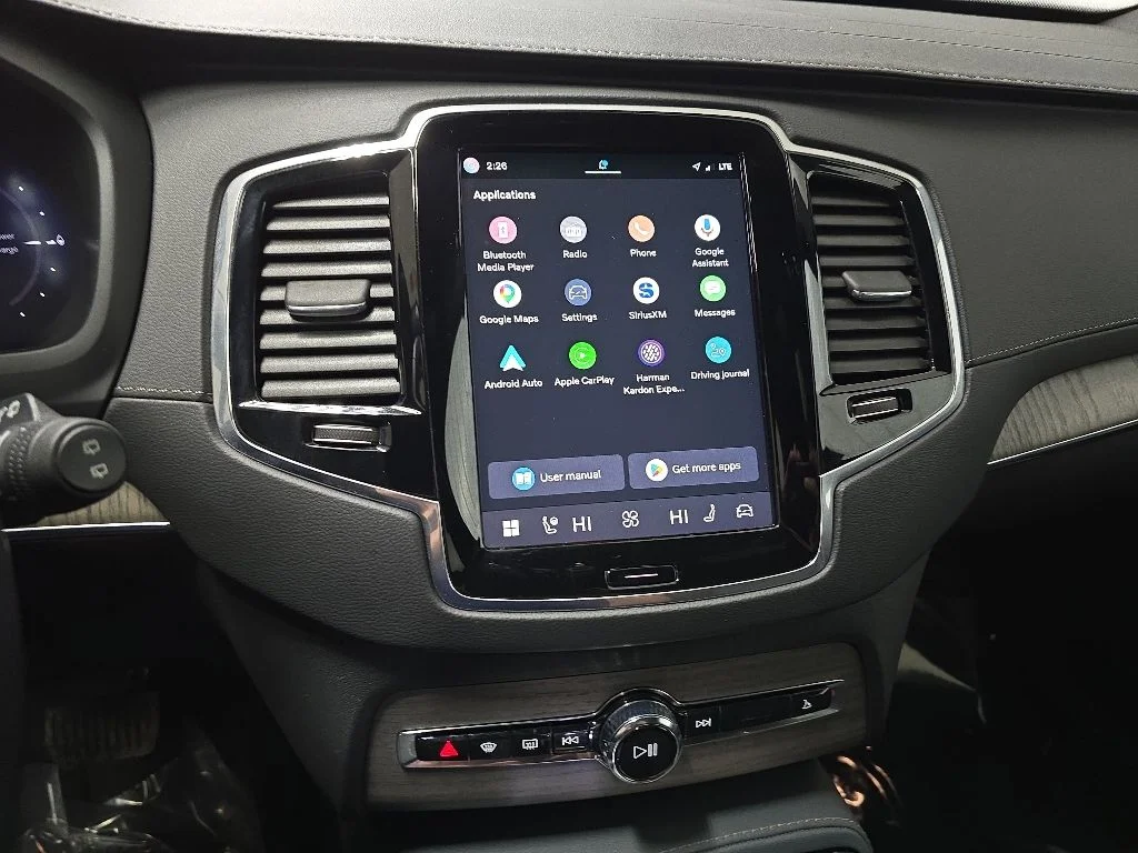 Used 2023 White Volvo Ultimate image 26