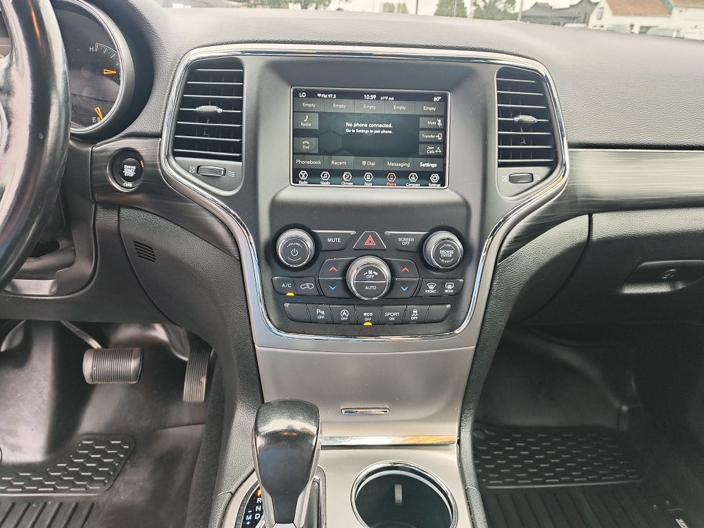 Used 2020 Red Jeep Laredo E image 21