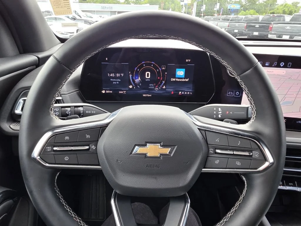 Used 2026 Mosaic Black Metallic Chevrolet LT image 33