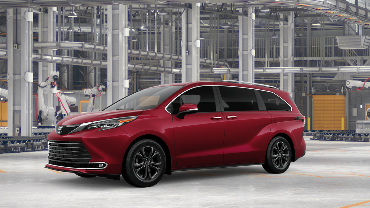 New 2026 Ruby Flare Pearl Toyota Platinum image 2