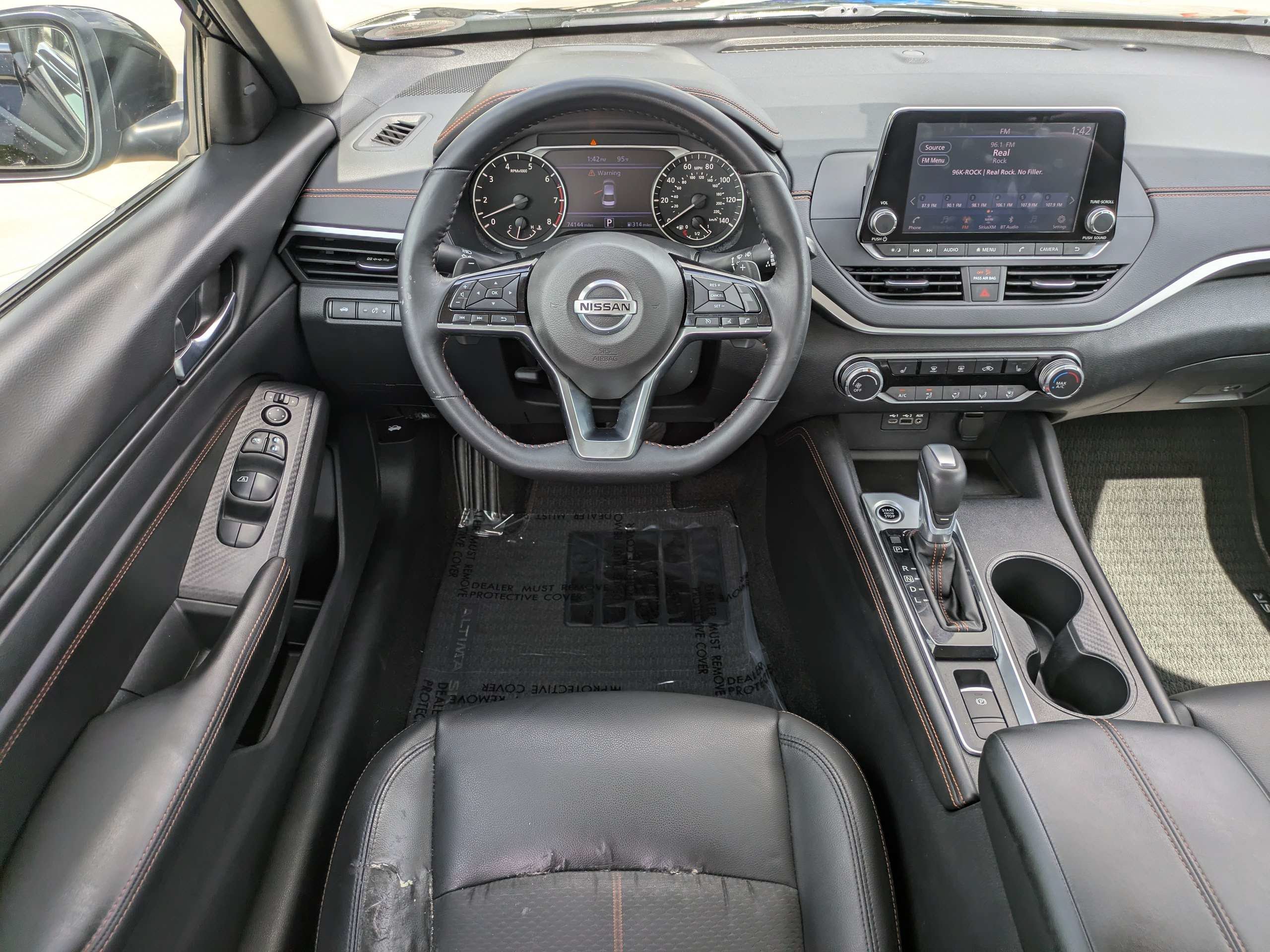 2019 Nissan Altima SR - Photo 14