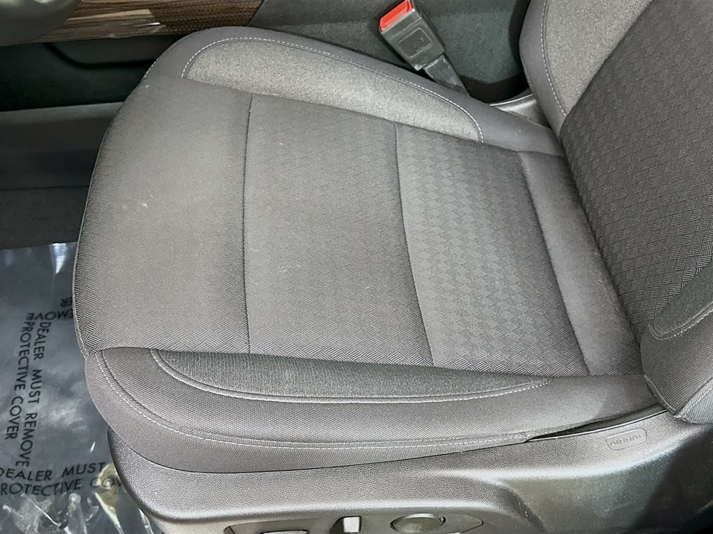 Used 2025 Sterling Gray Metallic Chevrolet RST image 20