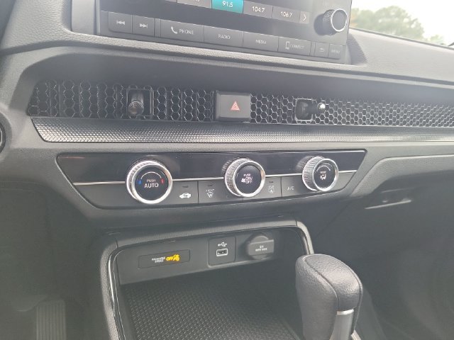 2024 Honda CR-V LX - Photo 21