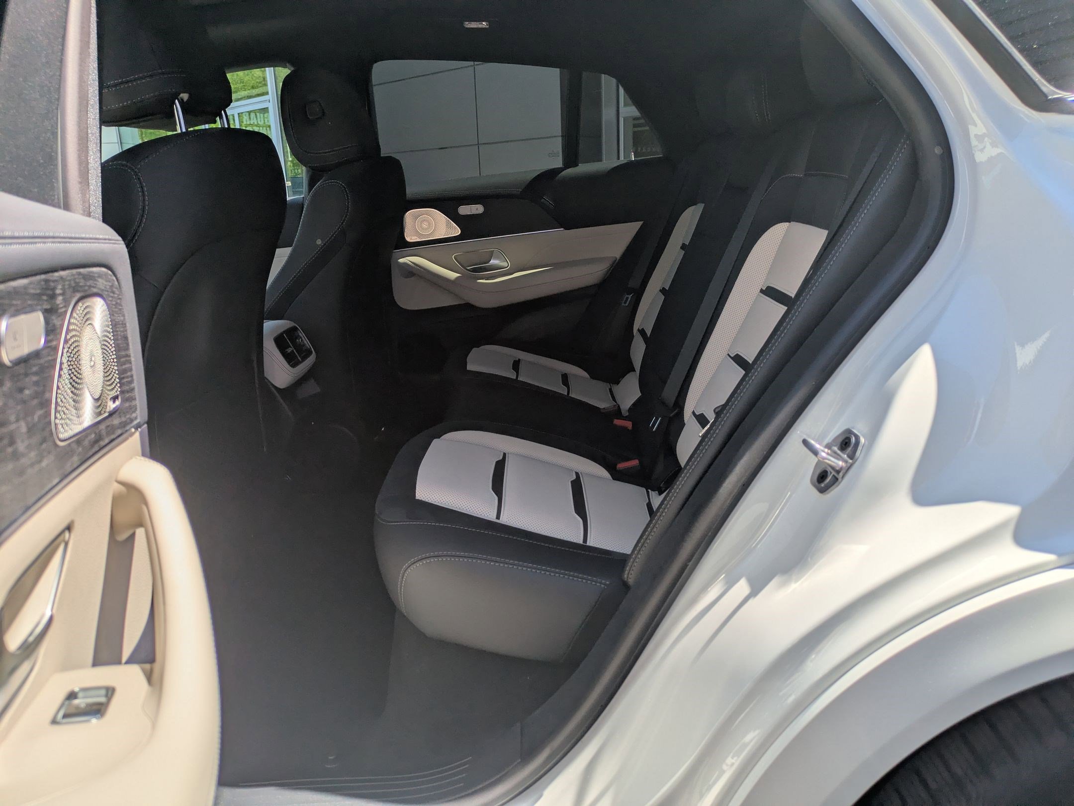 New 2026 Polar White Mercedes-Benz AMG® GLE 53 image 33