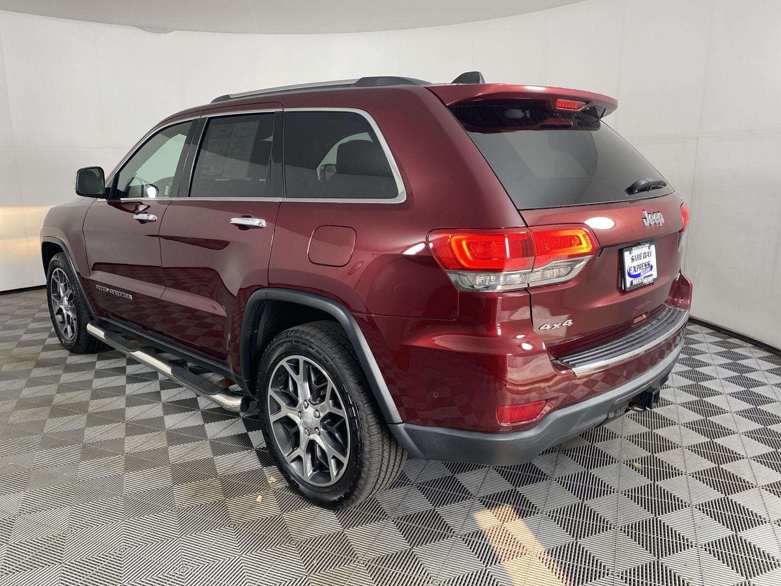 Used 2019 Velvet Red Pearlcoat Jeep Limited image 5