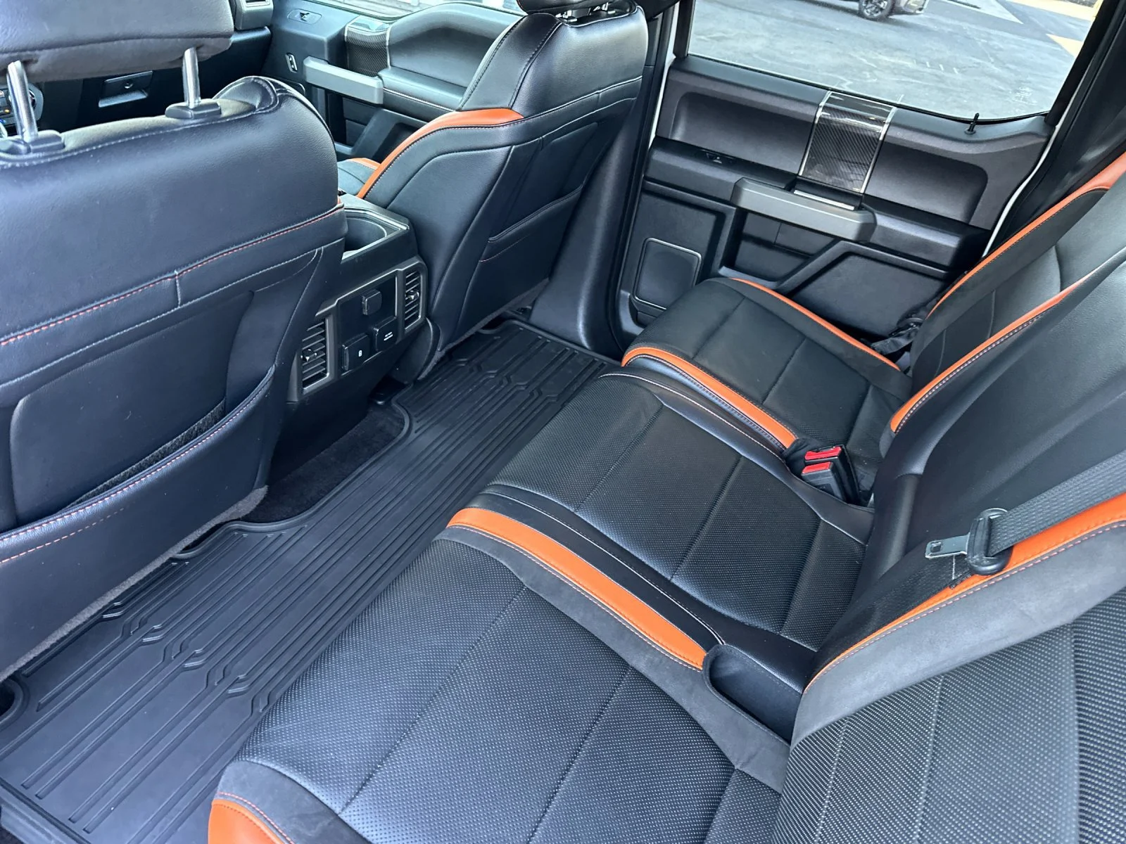 Used 2018 White Ford Raptor image 12