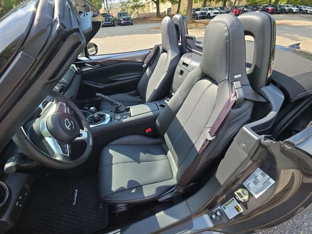Used 2025 Gray Mazda Grand Touring image 11