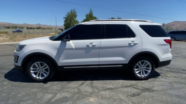 Used 2017 White Ford XLT image 5