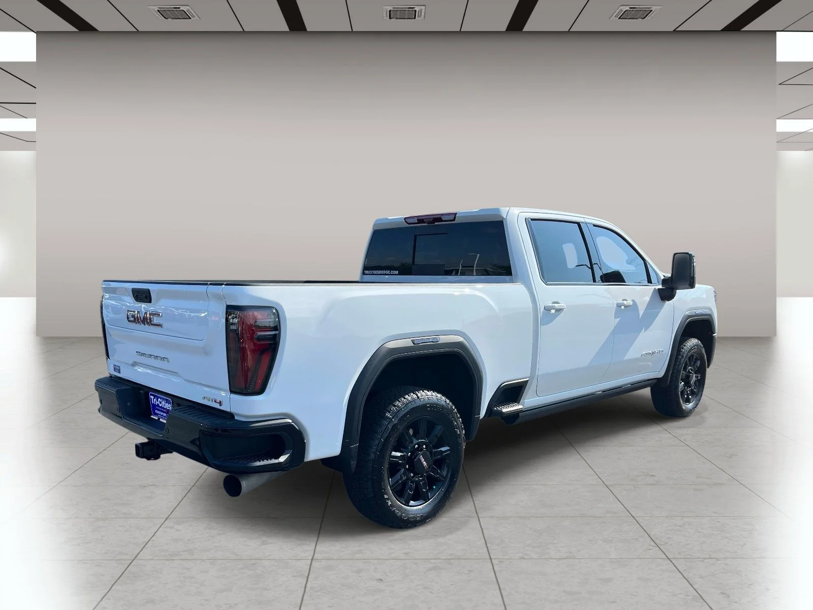 Used 2025 White GMC AT4 image 3