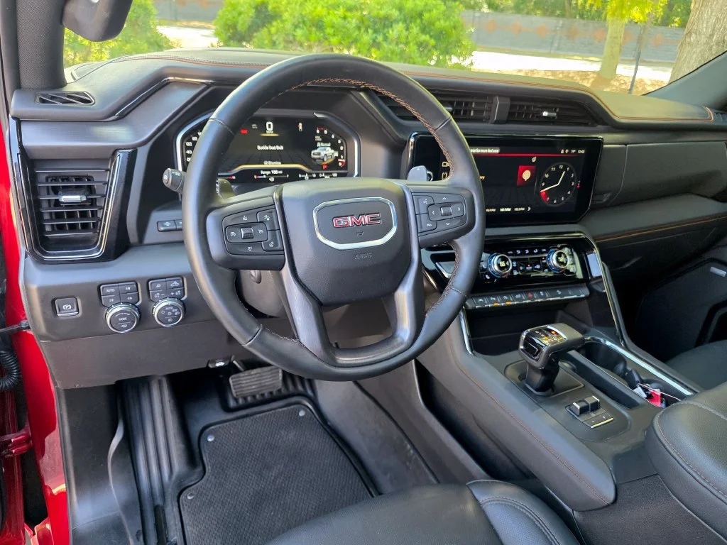 Used 2025 Volcanic Red Tintcoat GMC AT4 image 18