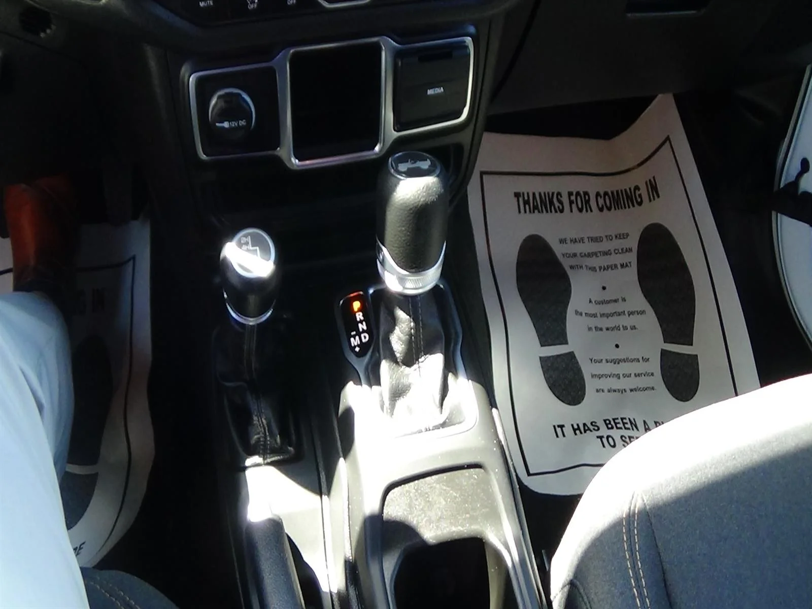 Used 2024 Bright White Clear Coat (pw7) Jeep Sport image 19