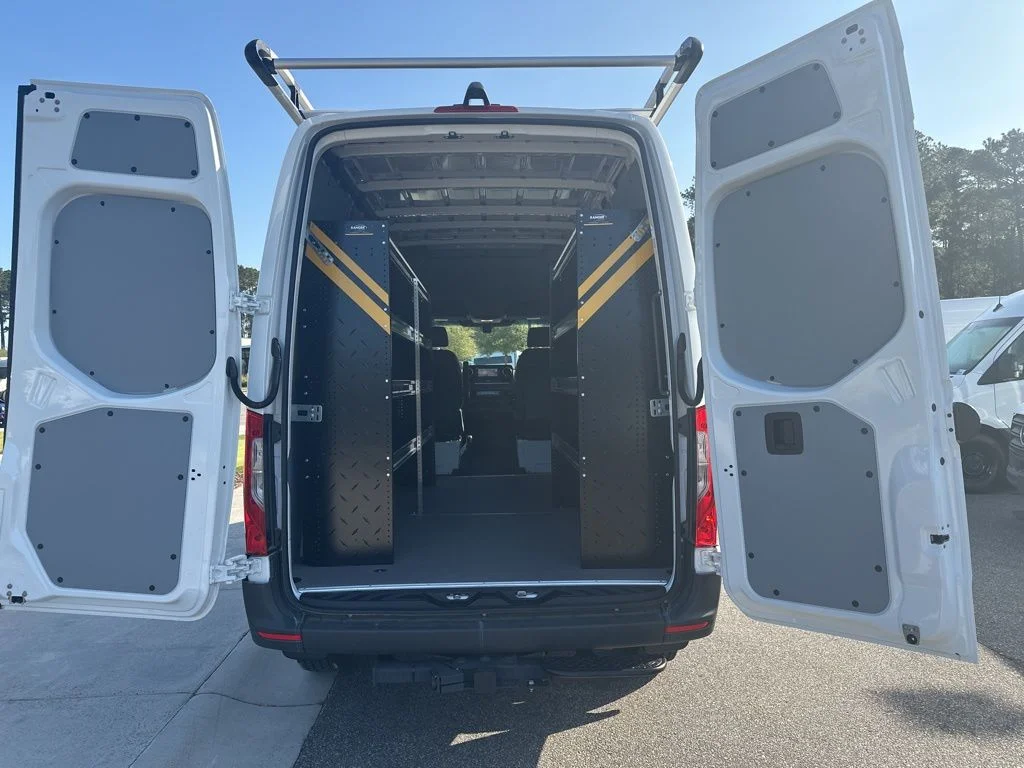 New 2026  Mercedes-Benz Ranger Contractor PKG/Roof Rack image 7