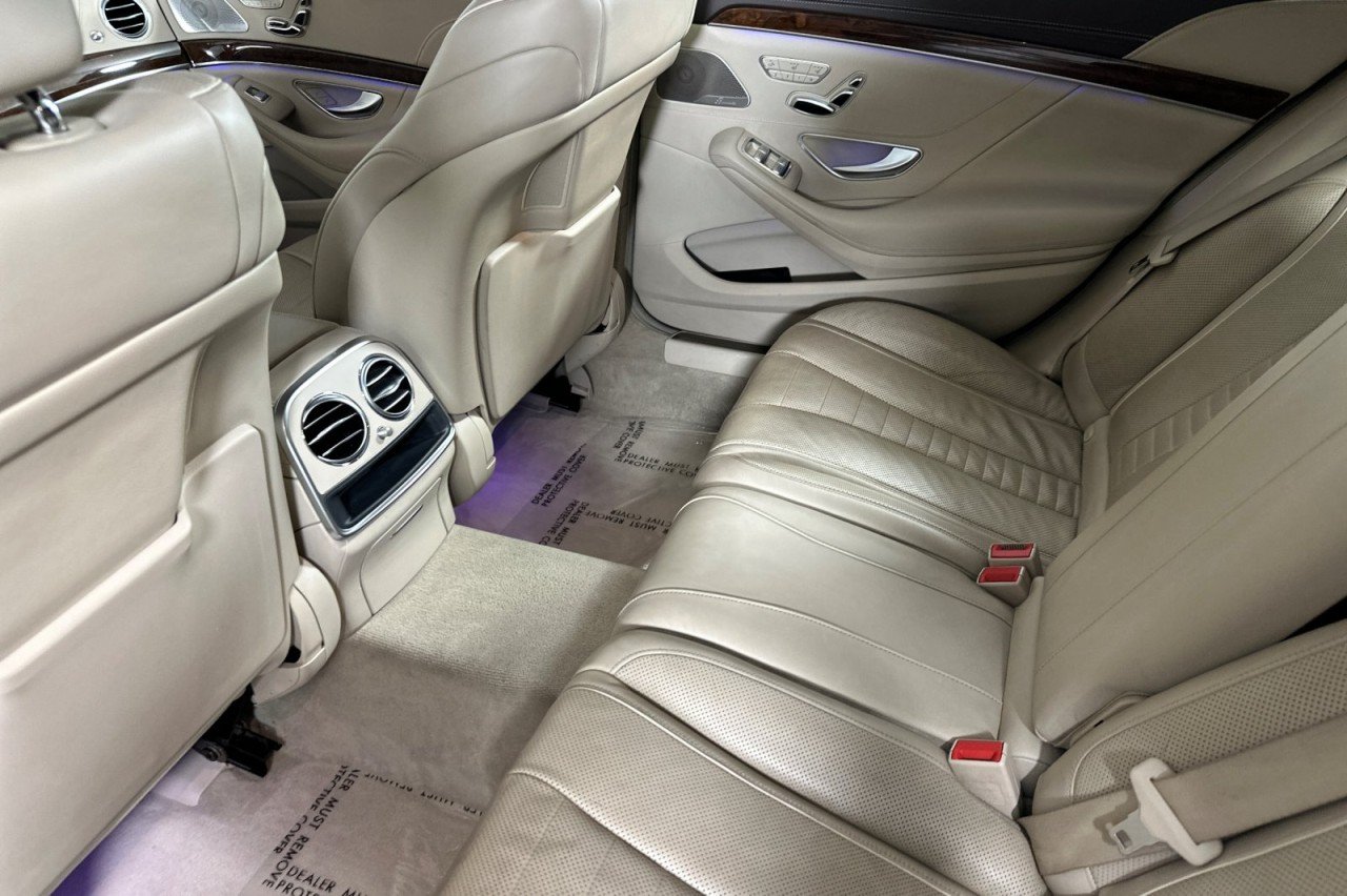 Used 2015 Lunar Blue Metallic Mercedes-Benz S 550 image 11