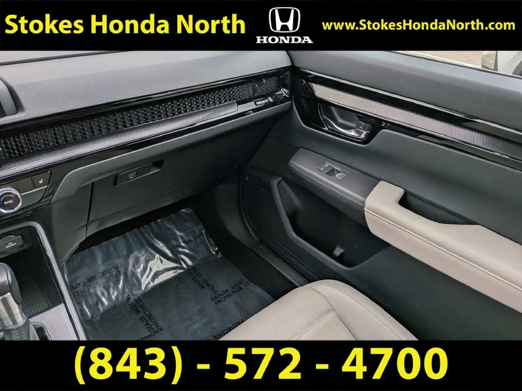 Used 2025 Black Honda EX-L image 20