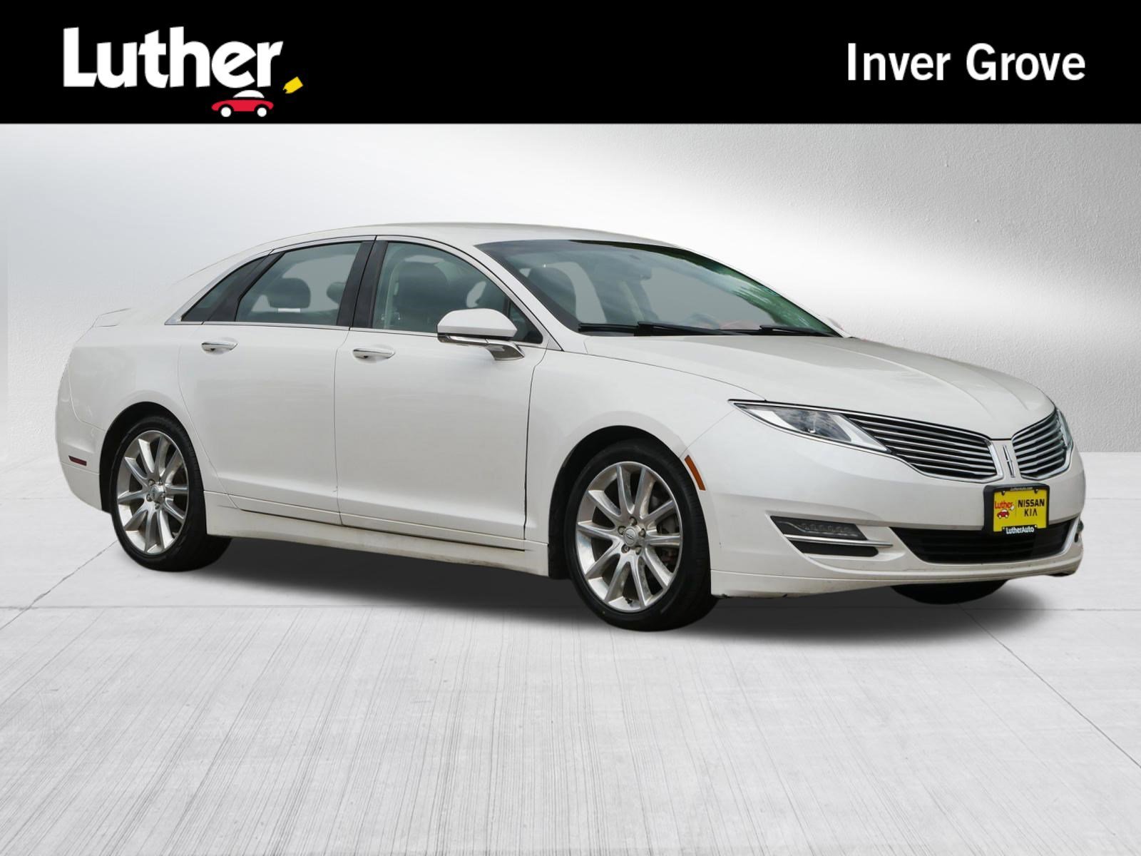 Used 2015 White Platinum Metallic Tri-Coat Lincoln Hybrid image 1