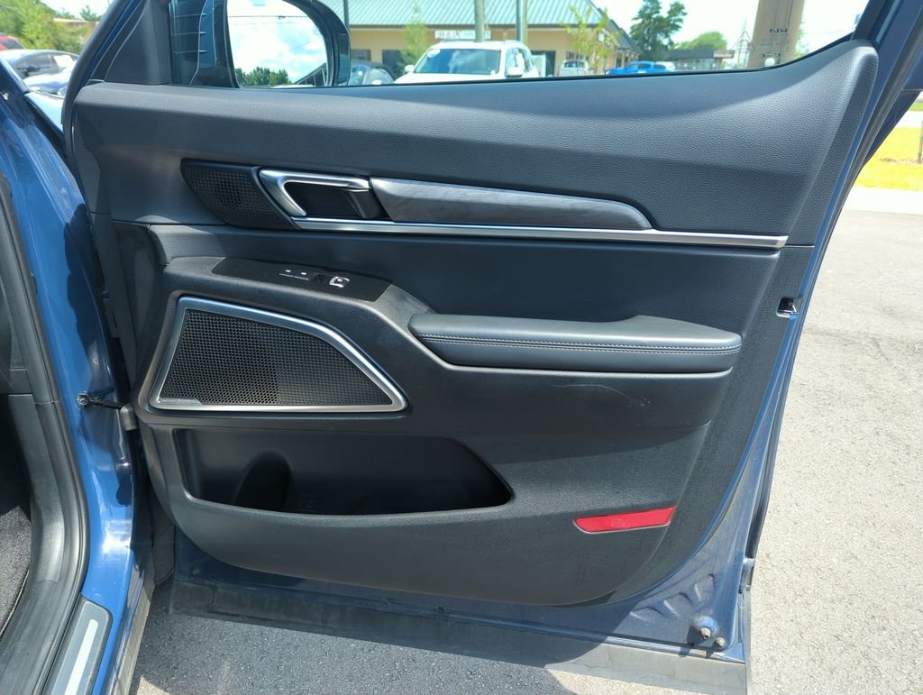 Used 2024 Black Kia SX-Prestige X-Line image 37