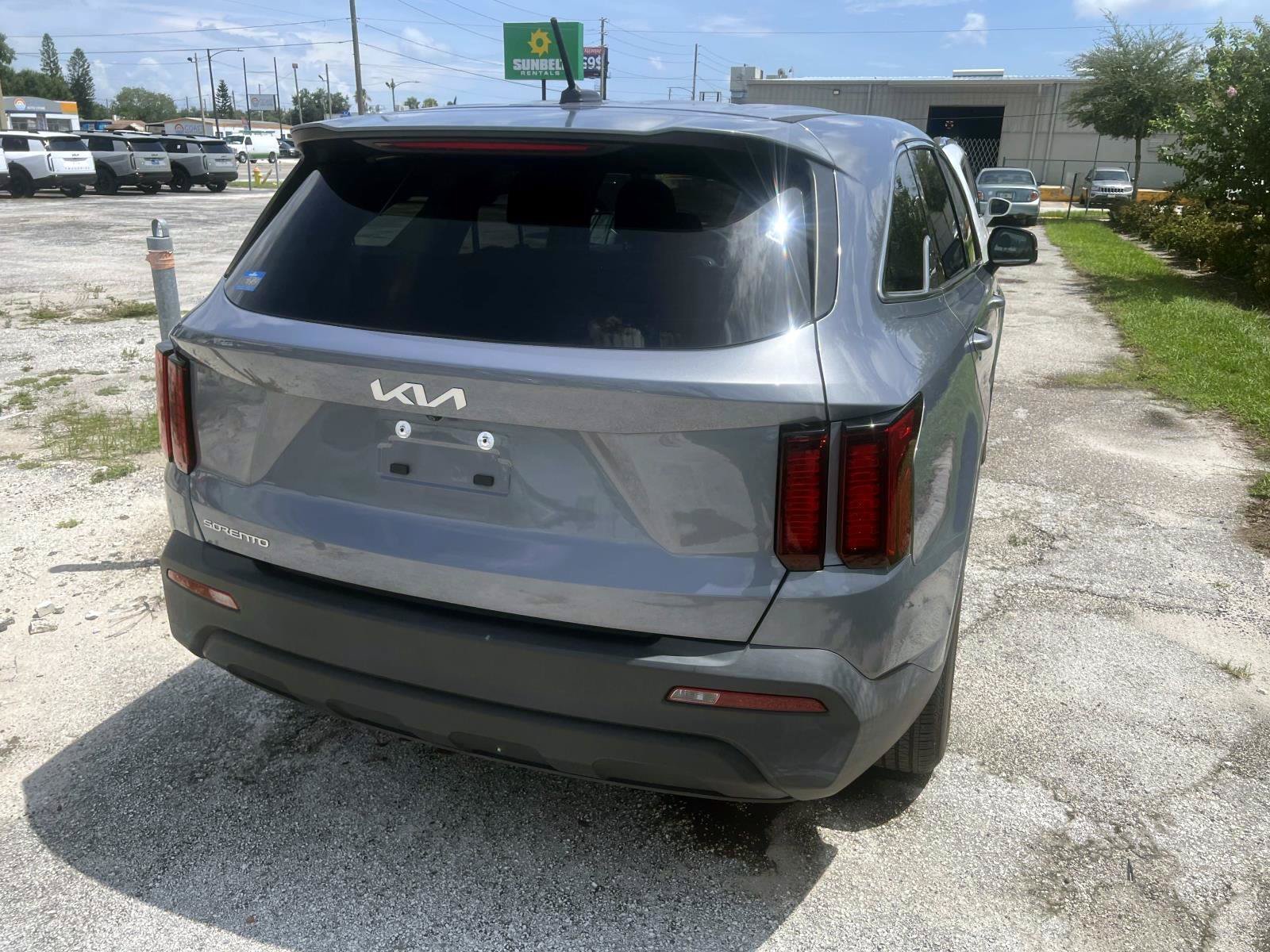 Used 2023 Everlasting Silver Kia LX image 6