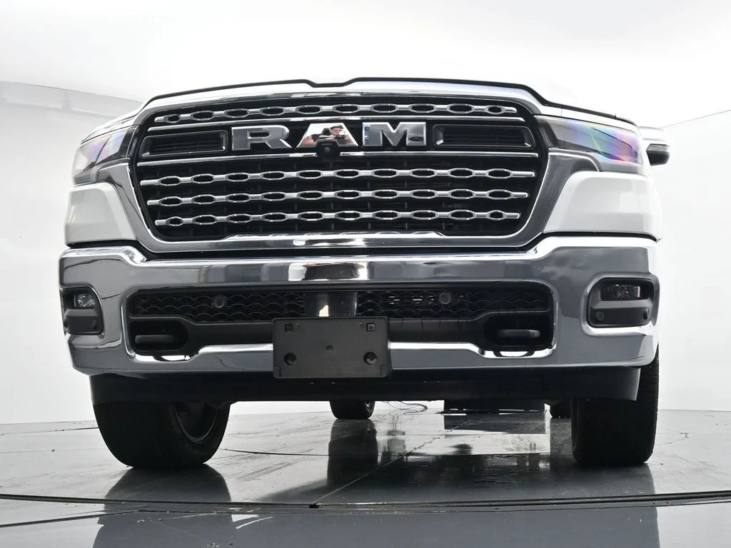Used 2025 White Ram Limited image 32