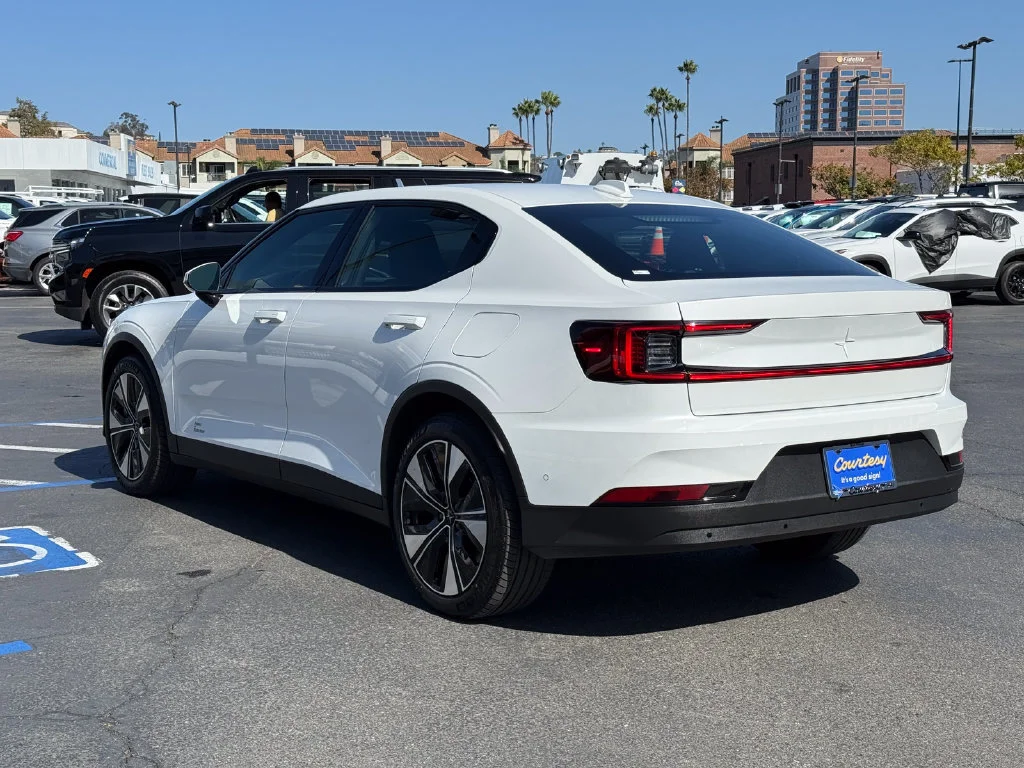 Used 2024  POLESTAR NA image 9