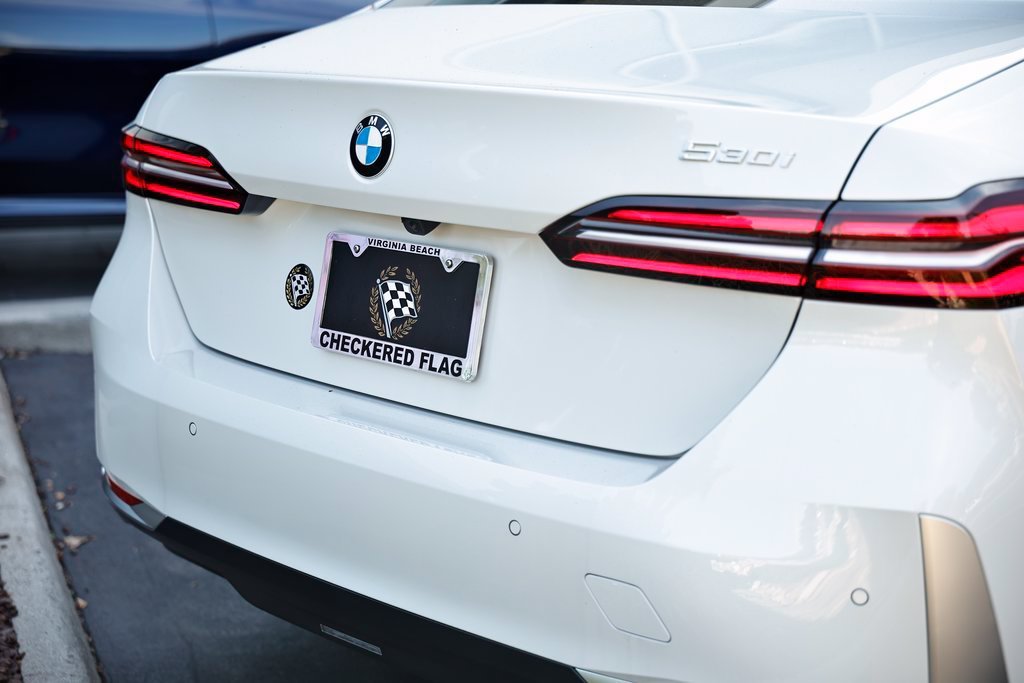 Certified Used 2026 Mineral White Metallic BMW 530i image 9