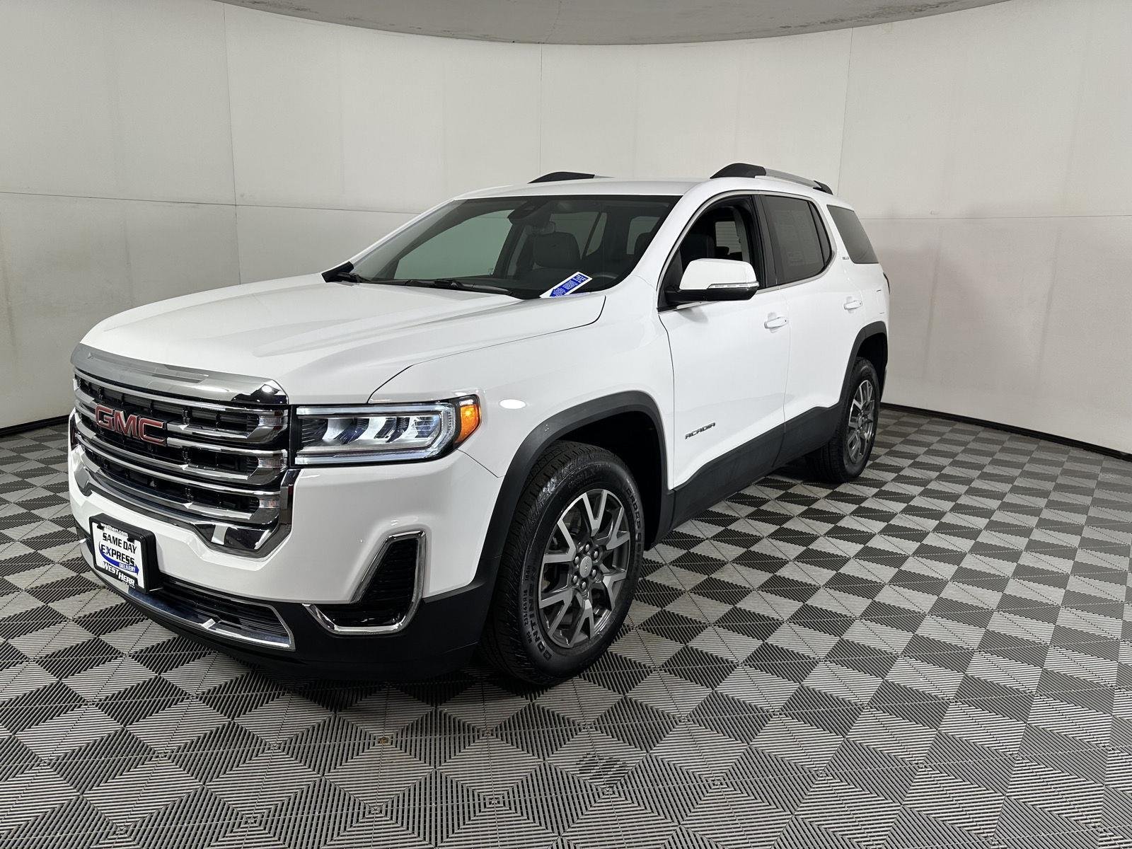 Used 2023 Summit White GMC SLE image 20