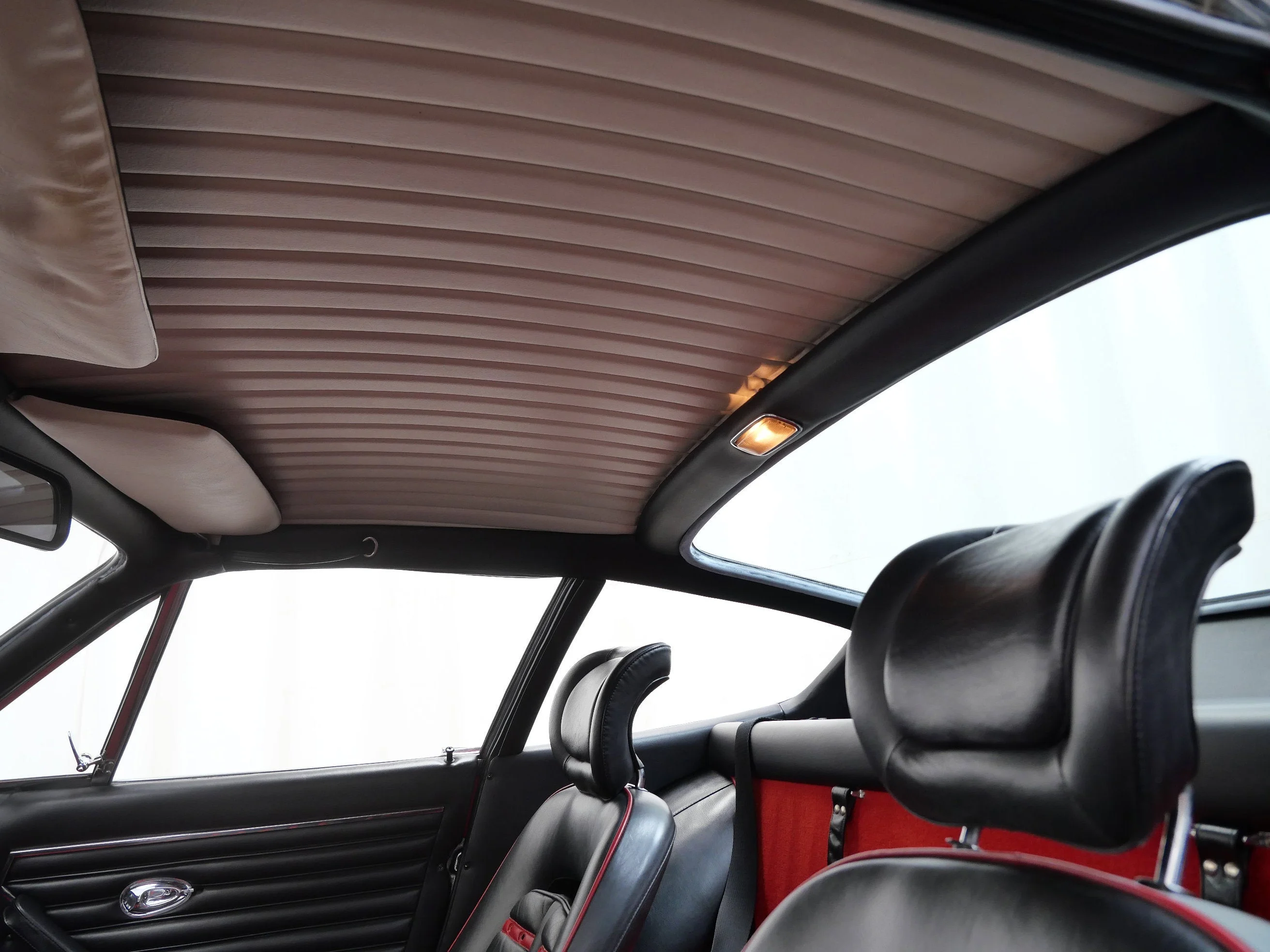 Used 1971 Rosso Chiaro Ferrari  image 21