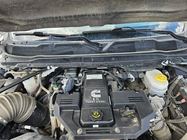 Used 2024 White Ram Laramie image 22