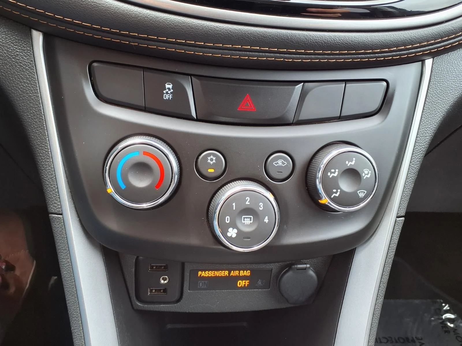 Used 2022 White Chevrolet LS image 15