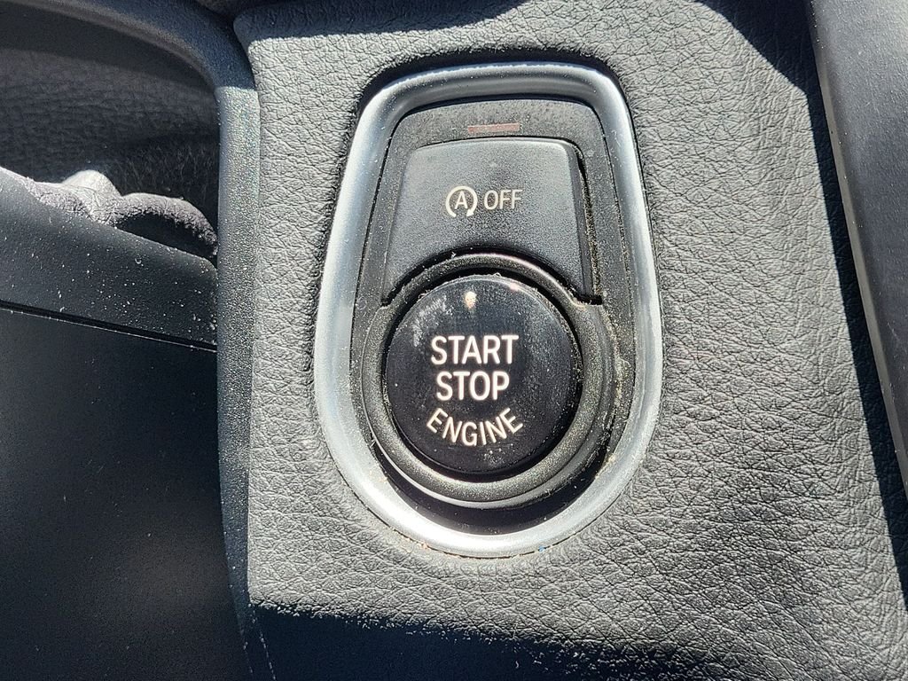 Used 2015 Silver BMW 328i xDrive image 35