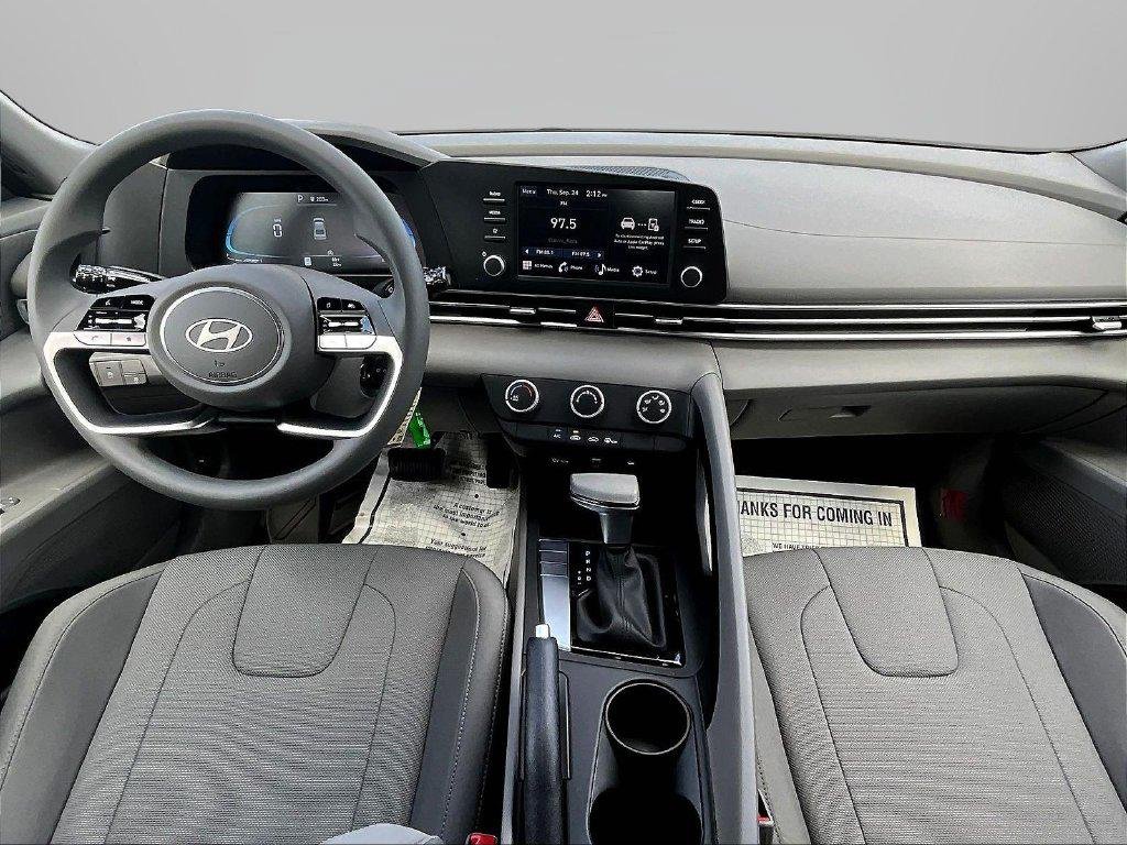 New 2026 Gray Hyundai SE image 8