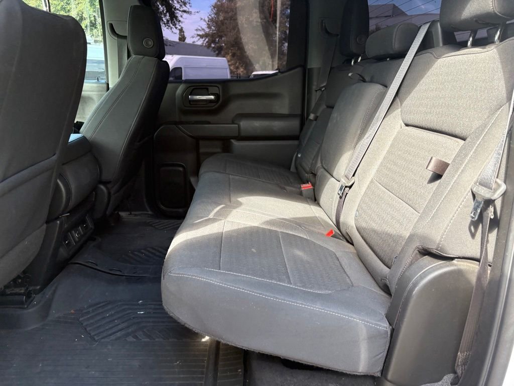 Used 2021 White Chevrolet LT image 9