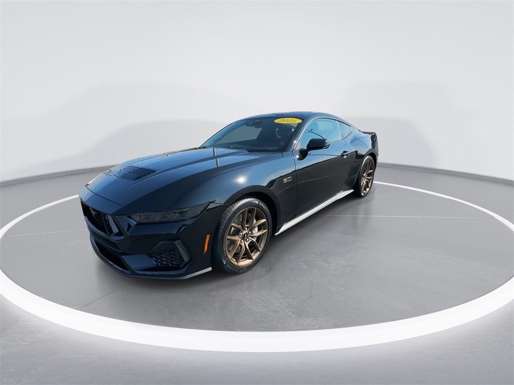 2025 Ford Mustang GT Premium photo 4
