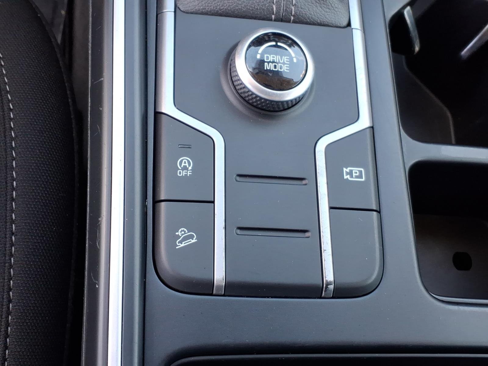 Used 2022 SILVER Kia LX image 27