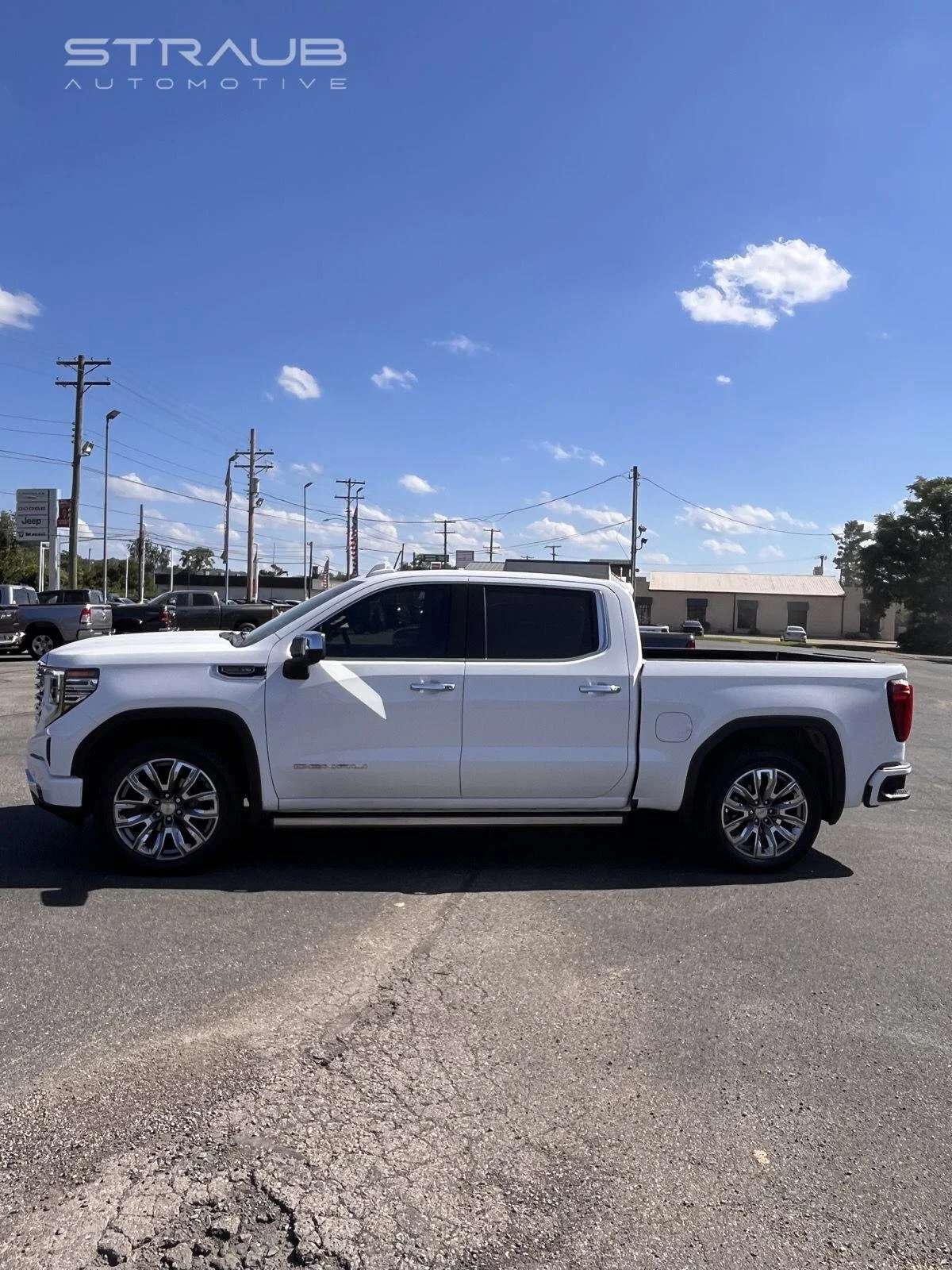 Used 2023 Summit White GMC Denali image 4